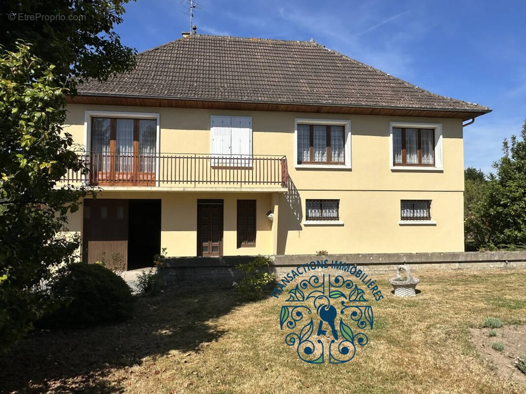 Maison à LA HAYE-DU-PUITS