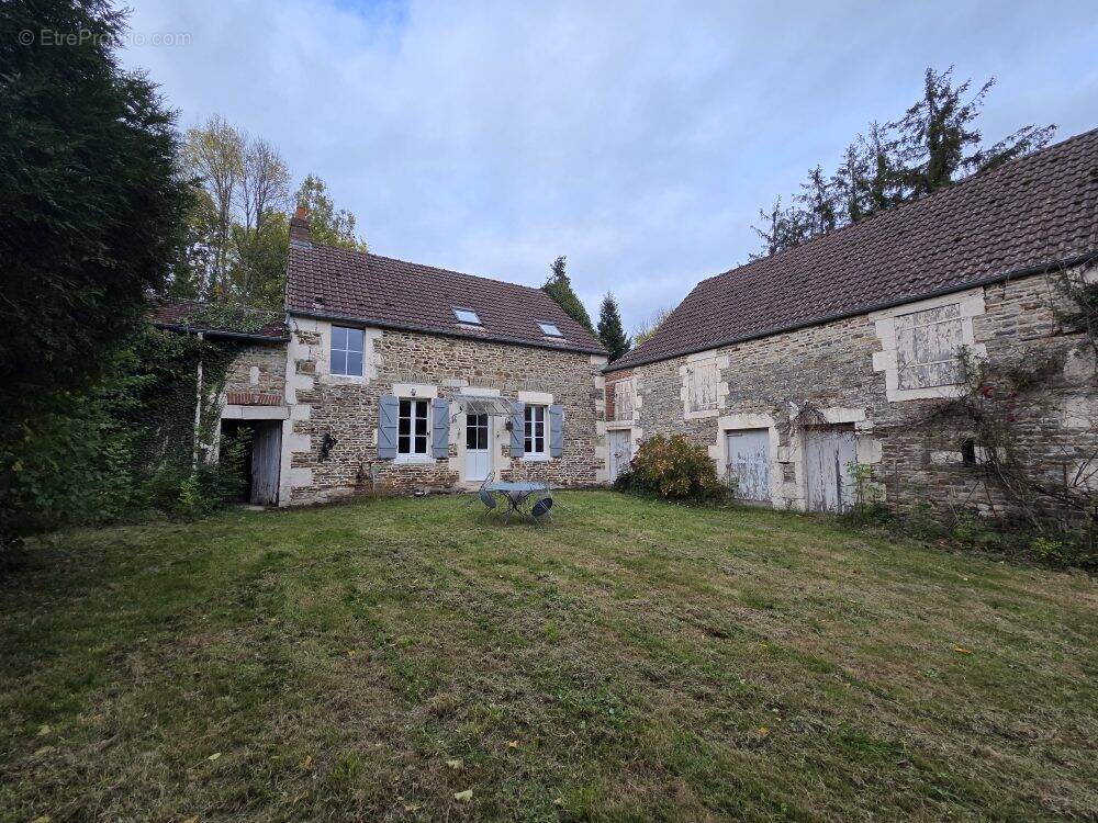Maison à MORTREE