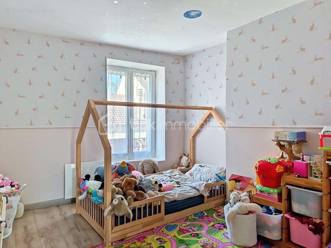 Maison à ROZAY-EN-BRIE