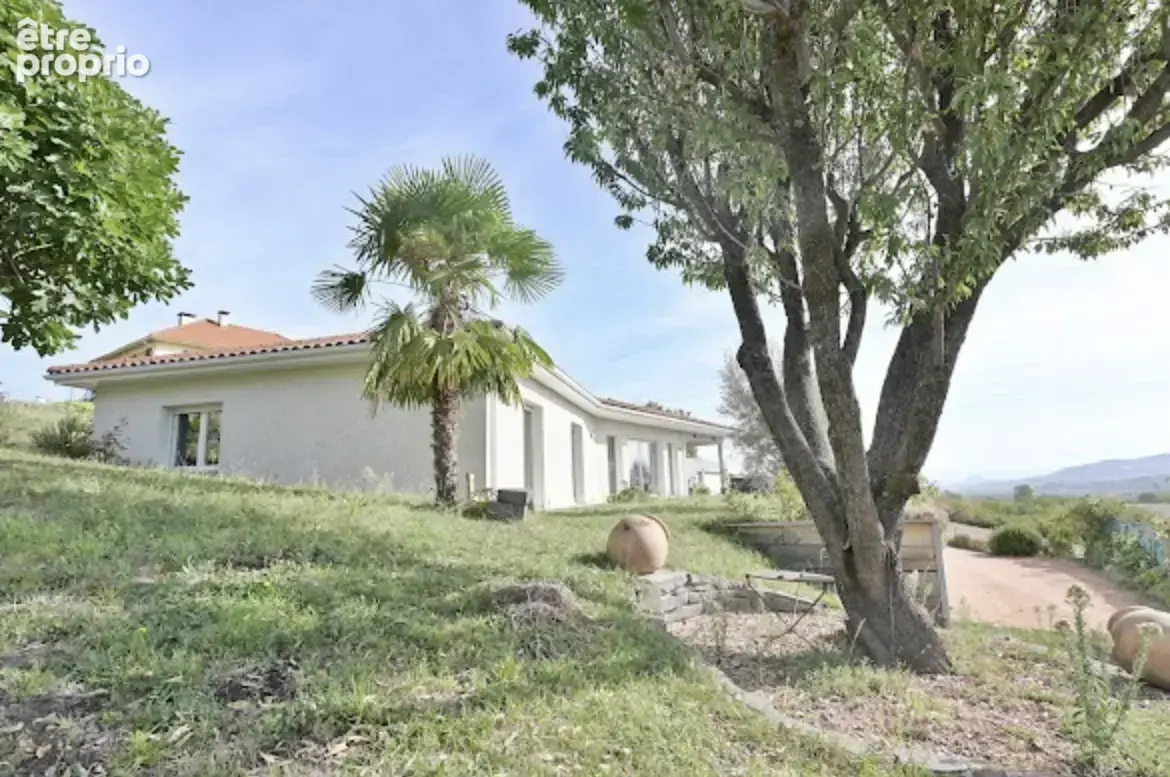 Photo Maison à La Roche-Blanche au prix de 488 000€