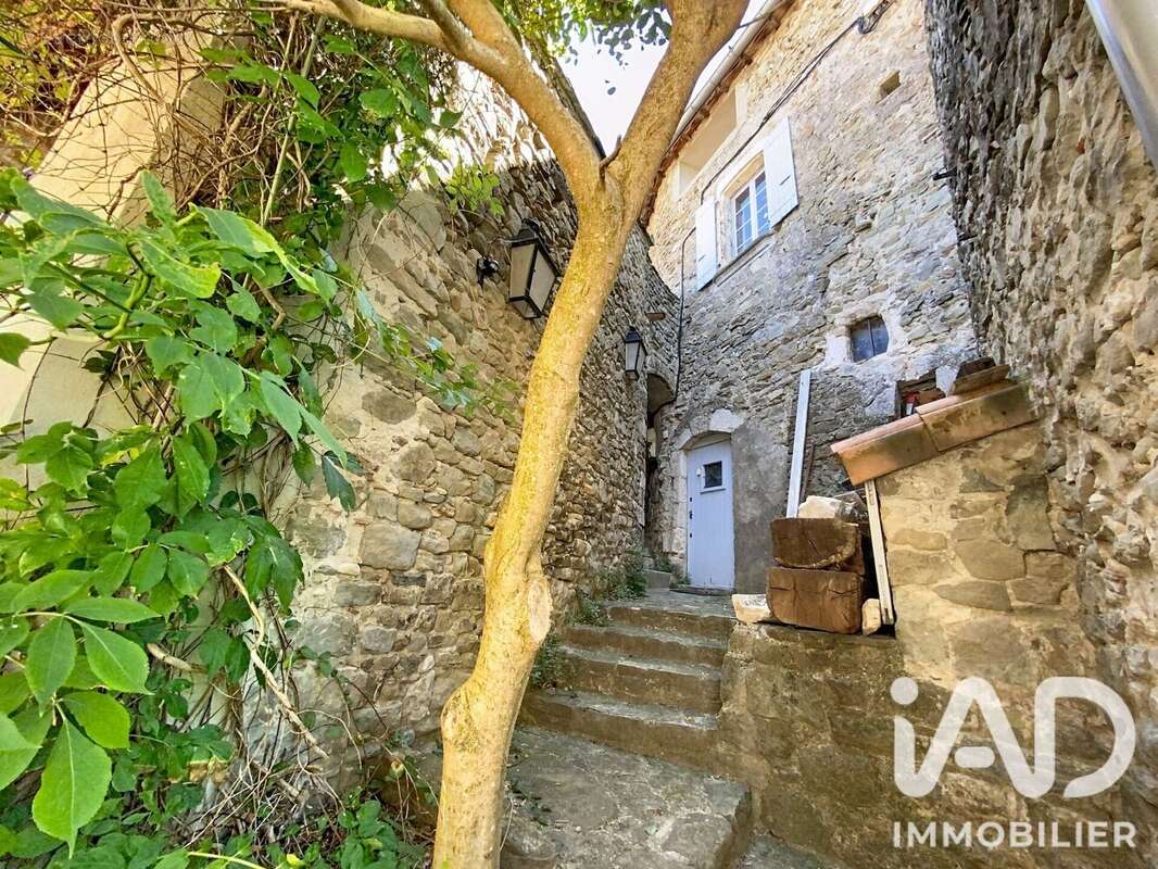 Photo 2 - Maison à LA BEGUDE-DE-MAZENC