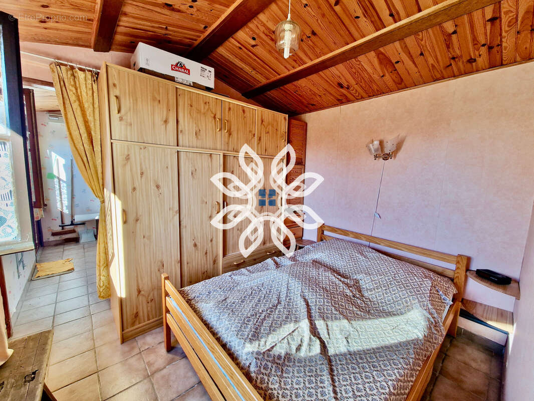 Maison à CHASSAGNES