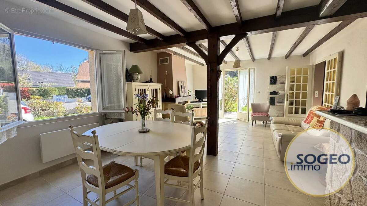 Maison à ARBUS