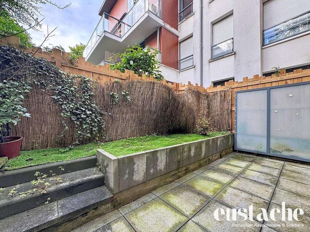 Appartement à ISSY-LES-MOULINEAUX