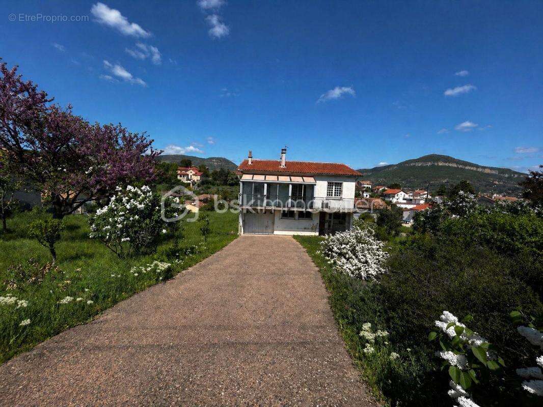 Maison à MILLAU