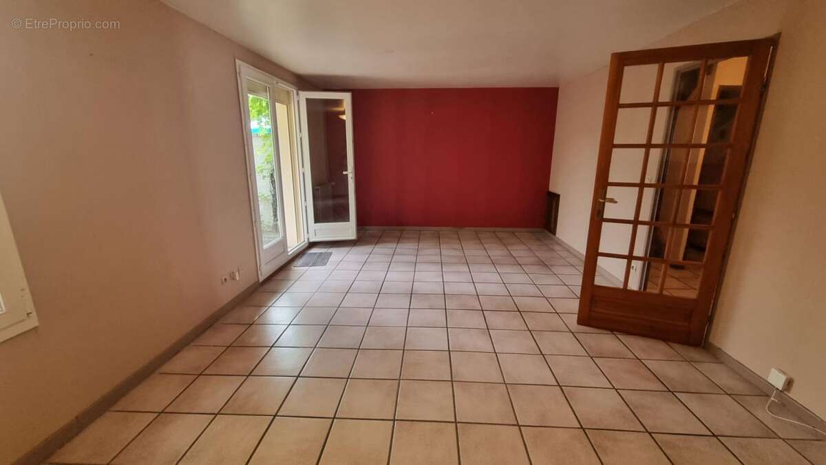 Maison - Fleury Mérogis quartier village 5 pièce(s) 96 m² - photo 4