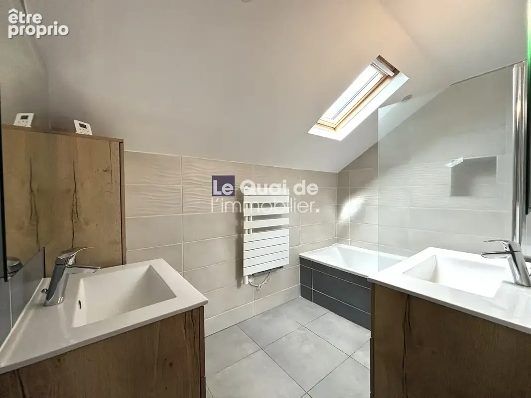 Maison 7 pièces 221 m² à vendre à Saint-Egreve (38120) - photo 8