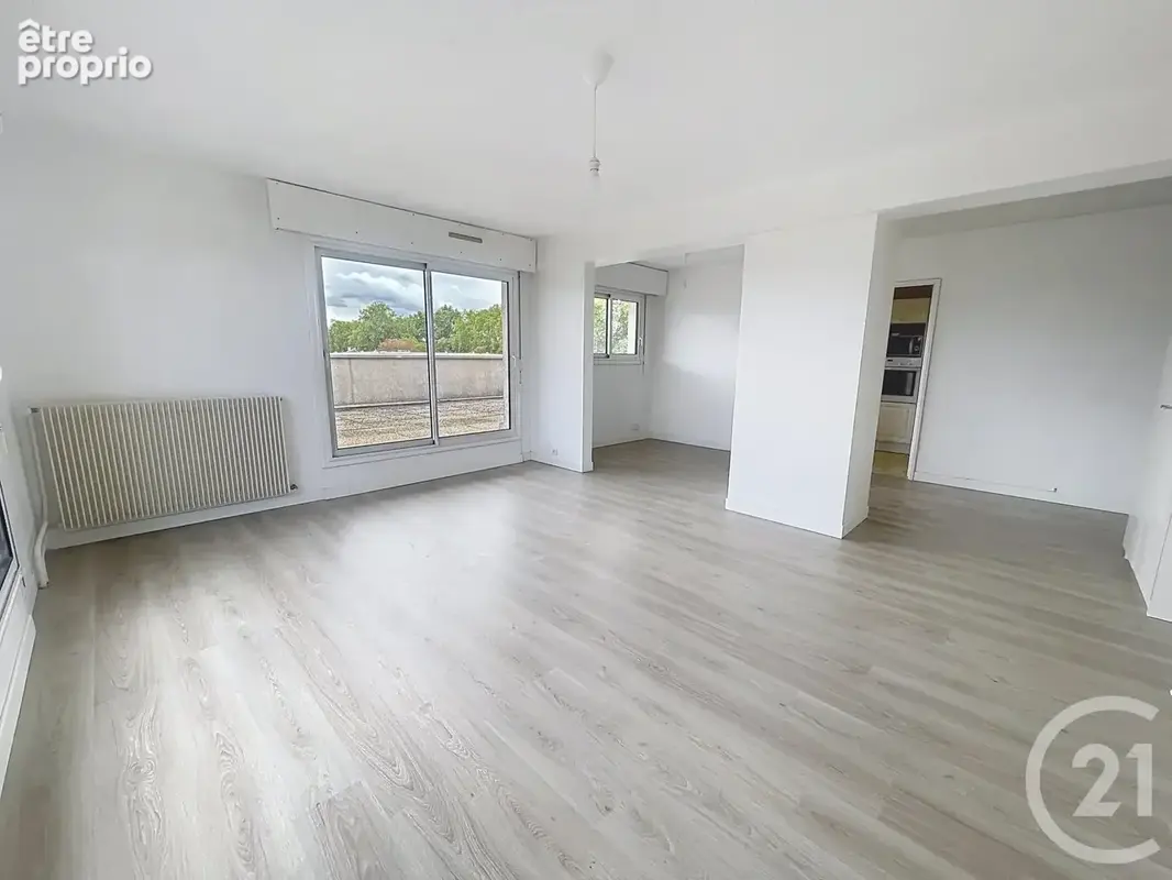 Appartement 3 pièces 63 m² à vendre à Melun (77000) - photo 2
