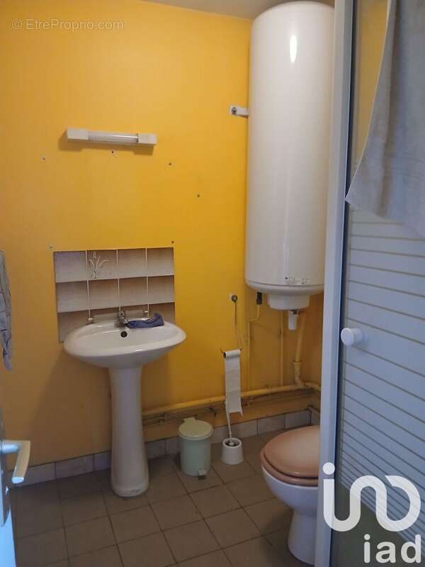 Photo 8 - Parking à BEAUFORT-EN-VALLEE