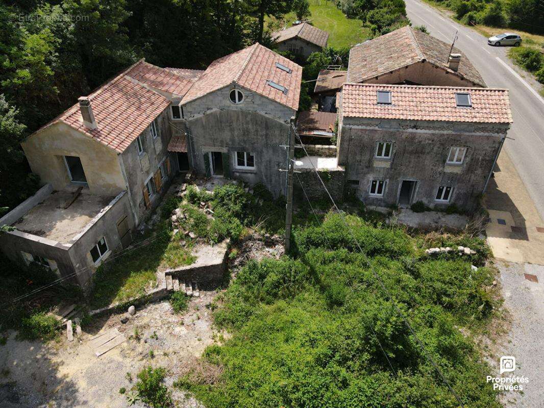 Maisons à rénover de 244 m2 sur Barnas - photo 13