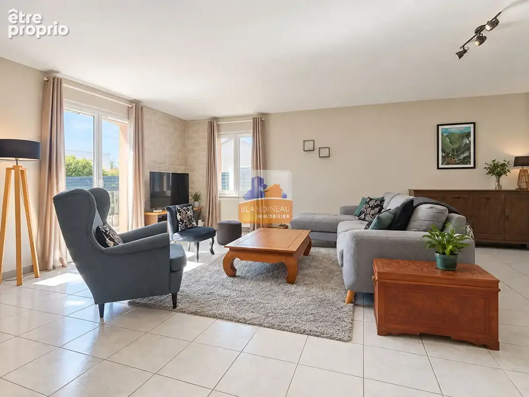 Bouguenais les couets- maison de plain pied 138 m² - 4 chambres - dependances - photo 3