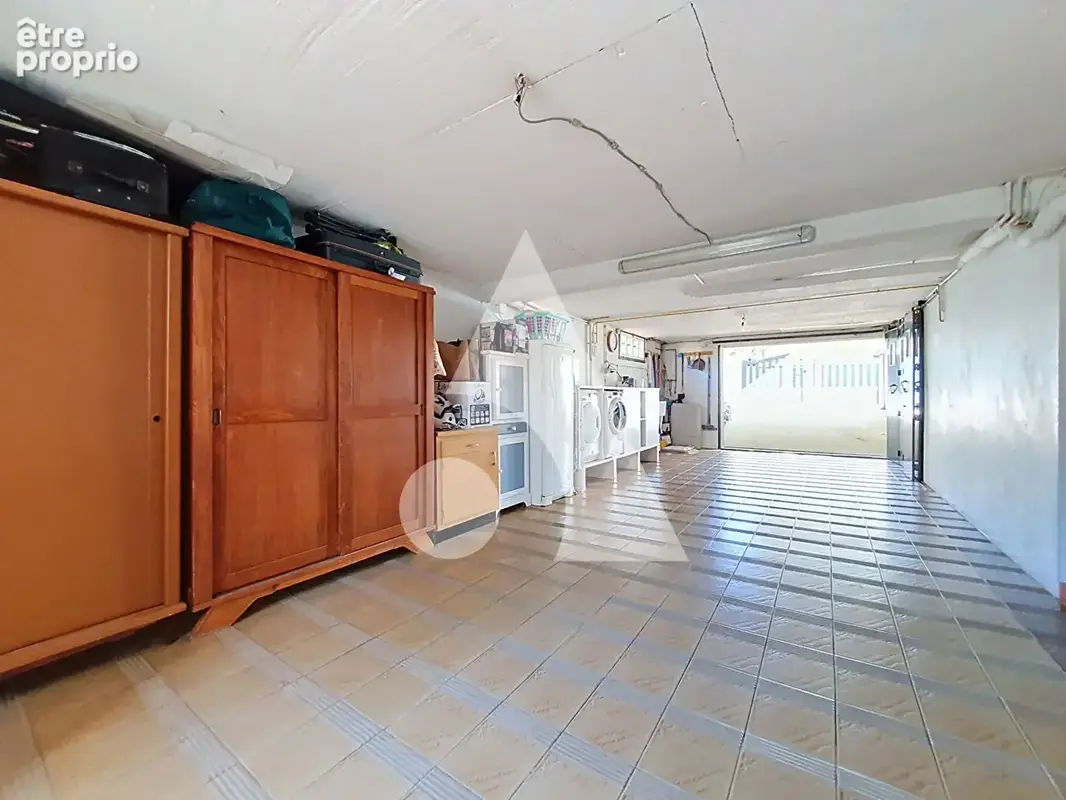 Maison agde t5 + piscine + garage + local commercial - photo 17