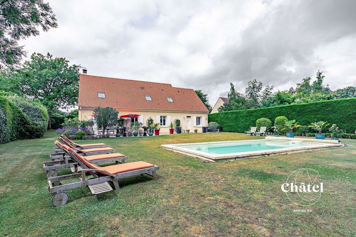Axe Senlis - Crépy en Valois - Maison avec garage - piscine - jardin - photo 17