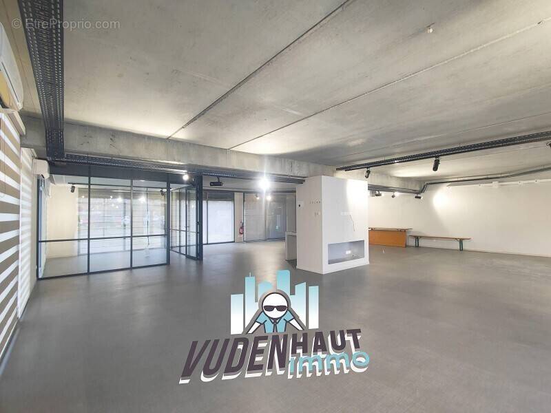 Commerce à CORNEBARRIEU