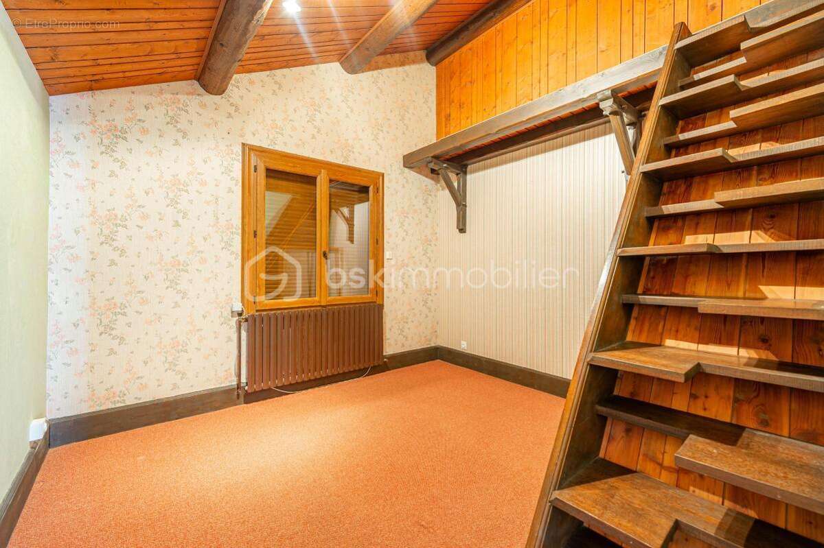 Appartement à FONTCOUVERTE-LA-TOUSSUIRE