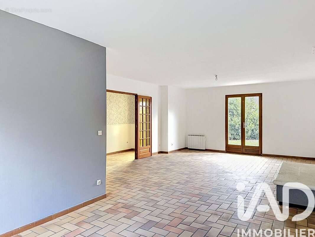 Photo 3 - Maison à BELLEGARDE