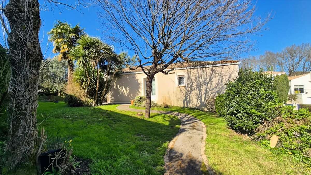 Maison à TALMONT-SAINT-HILAIRE