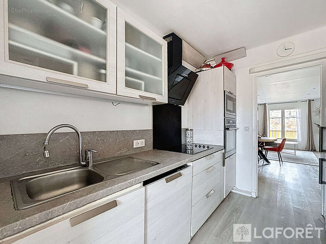 Appartement à ROQUEBRUNE-CAP-MARTIN