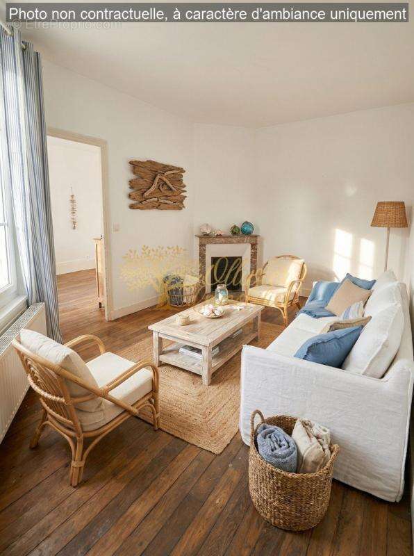 Appartement à SAINT-MAUR-DES-FOSSES