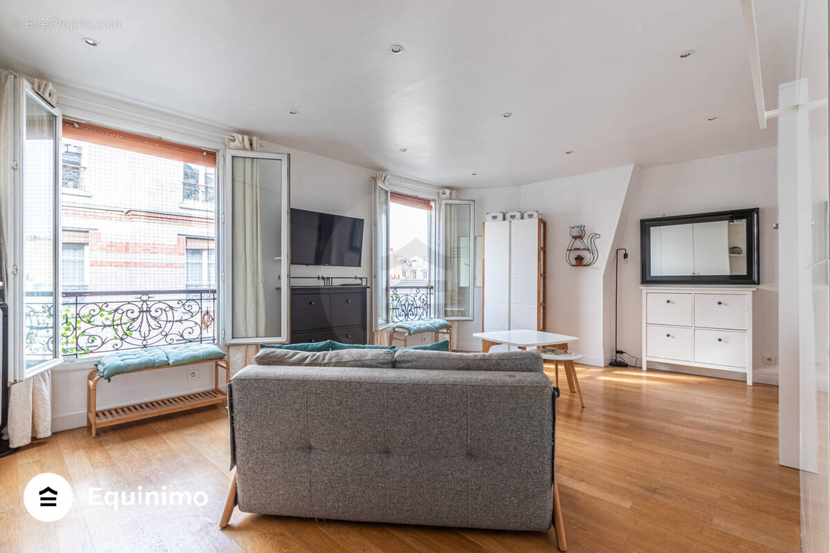 Appartement à PARIS-17E