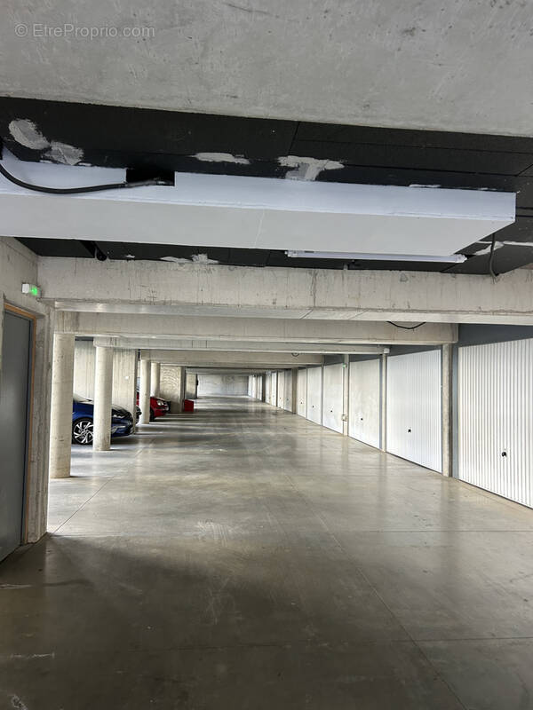 Parking à LUCCIANA