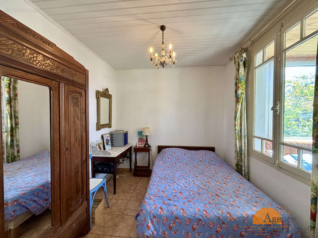 Maison à ARES