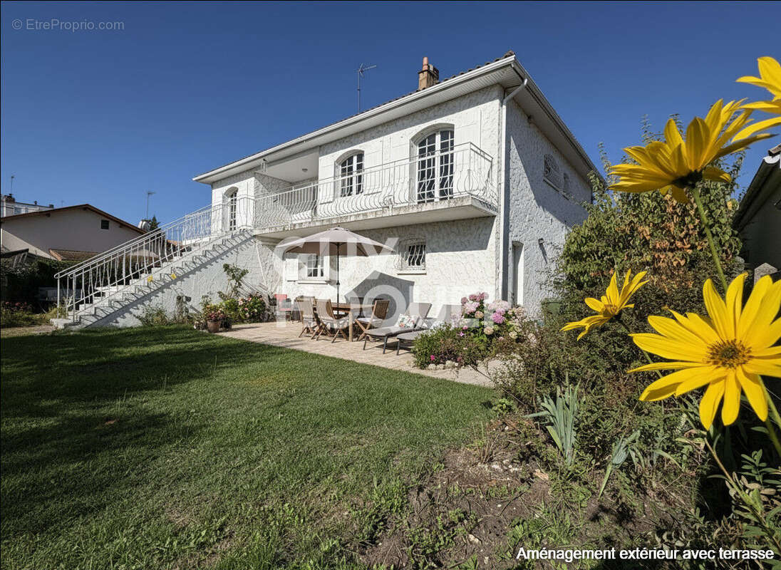 Maison à VILLENAVE-D&#039;ORNON