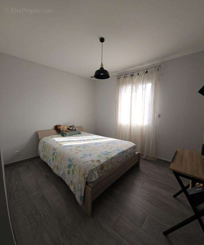 Maison à MONTELIMAR