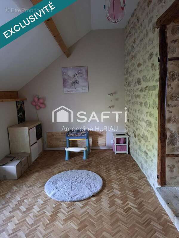 Maison 150 m² à Effiat  - photo 8
