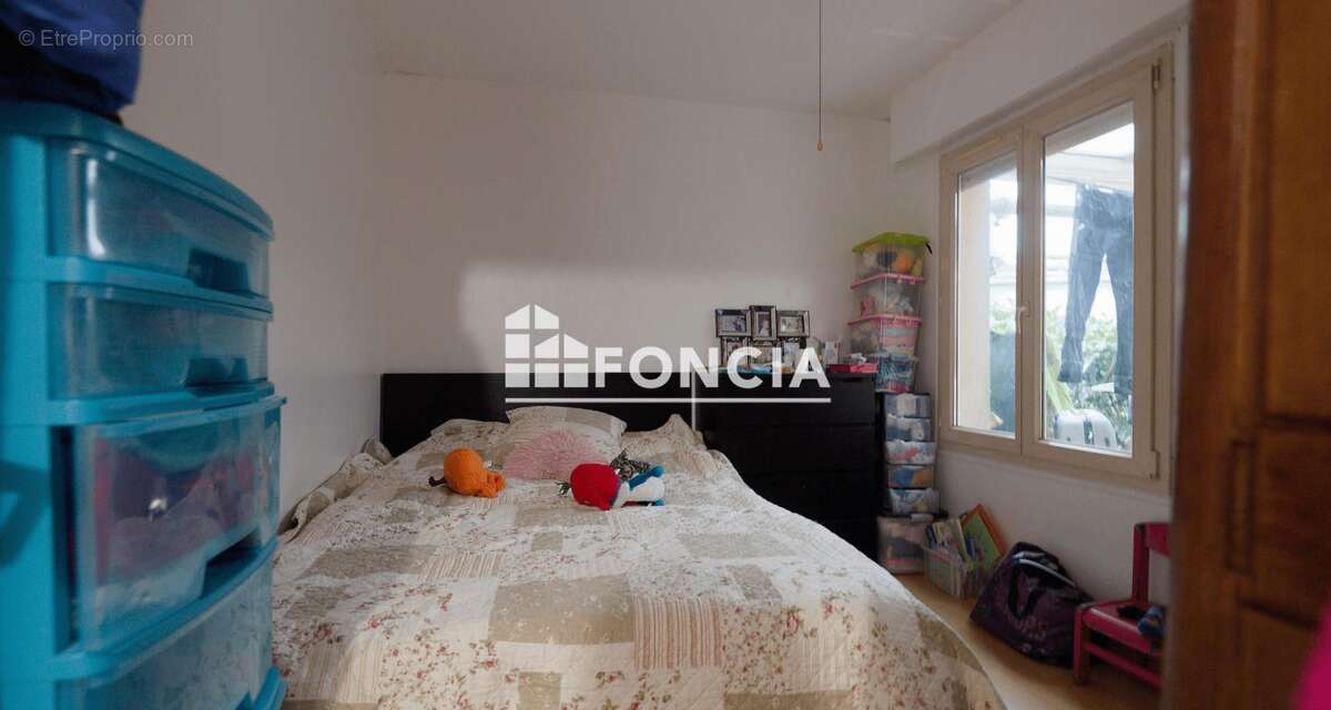 Appartement à CORBEIL-ESSONNES