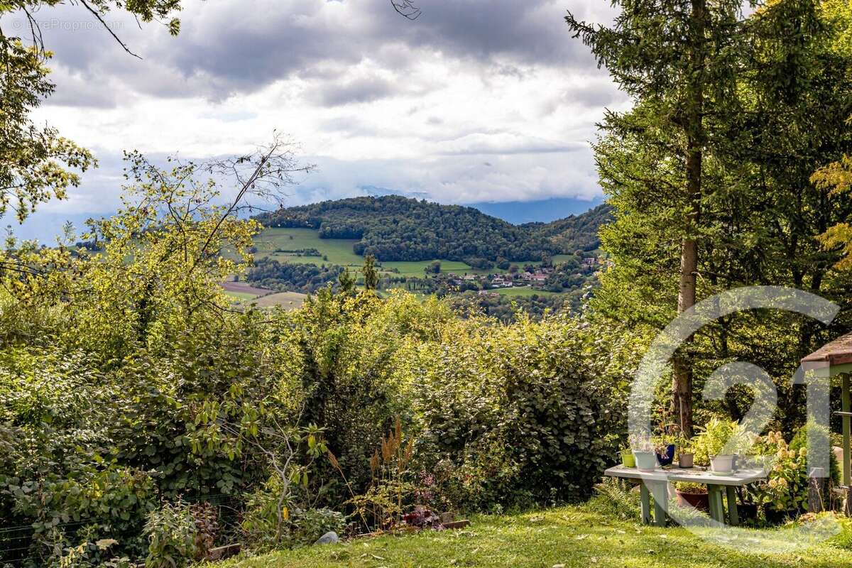 Maison à SAINT-MARTIN-D&#039;URIAGE