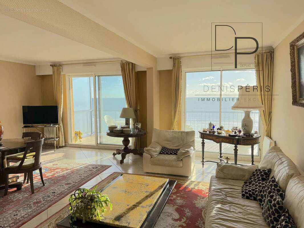 LA BAULE FACE MER T4 de 94,80 m2 au 4ème - photo 6