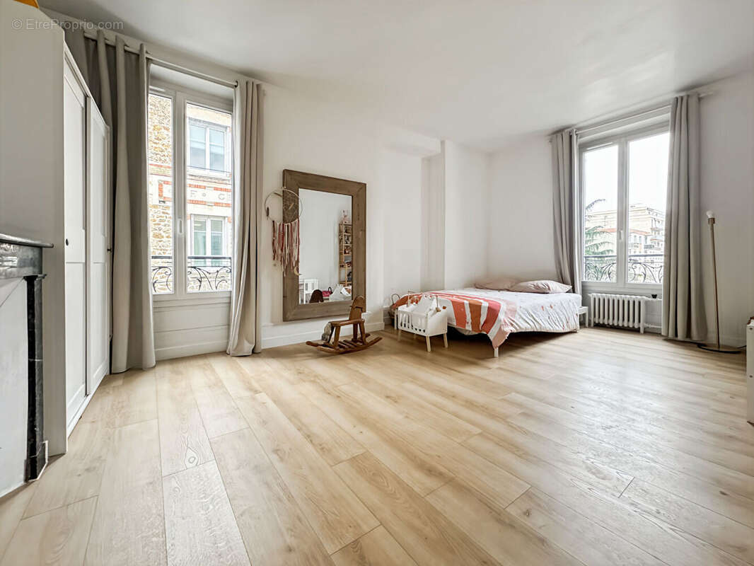 Maison rénovée 6 pièces 115 m2 - Rosny Sous Bois - photo 9
