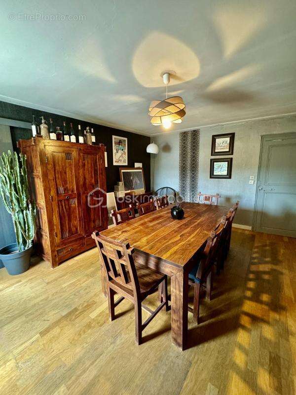 Appartement à COURCELLES-CHAUSSY