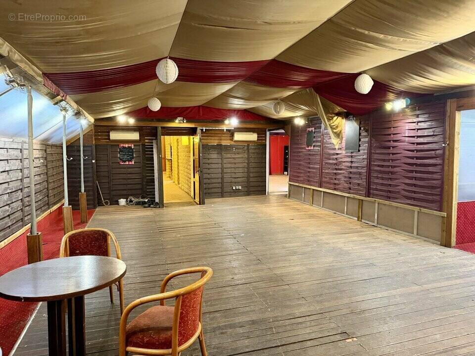 Autre à SAINT-DENIS