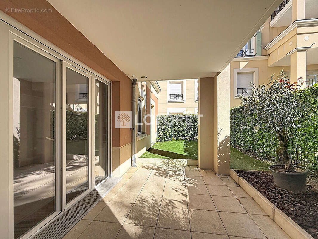Appartement à LE PLESSIS-ROBINSON