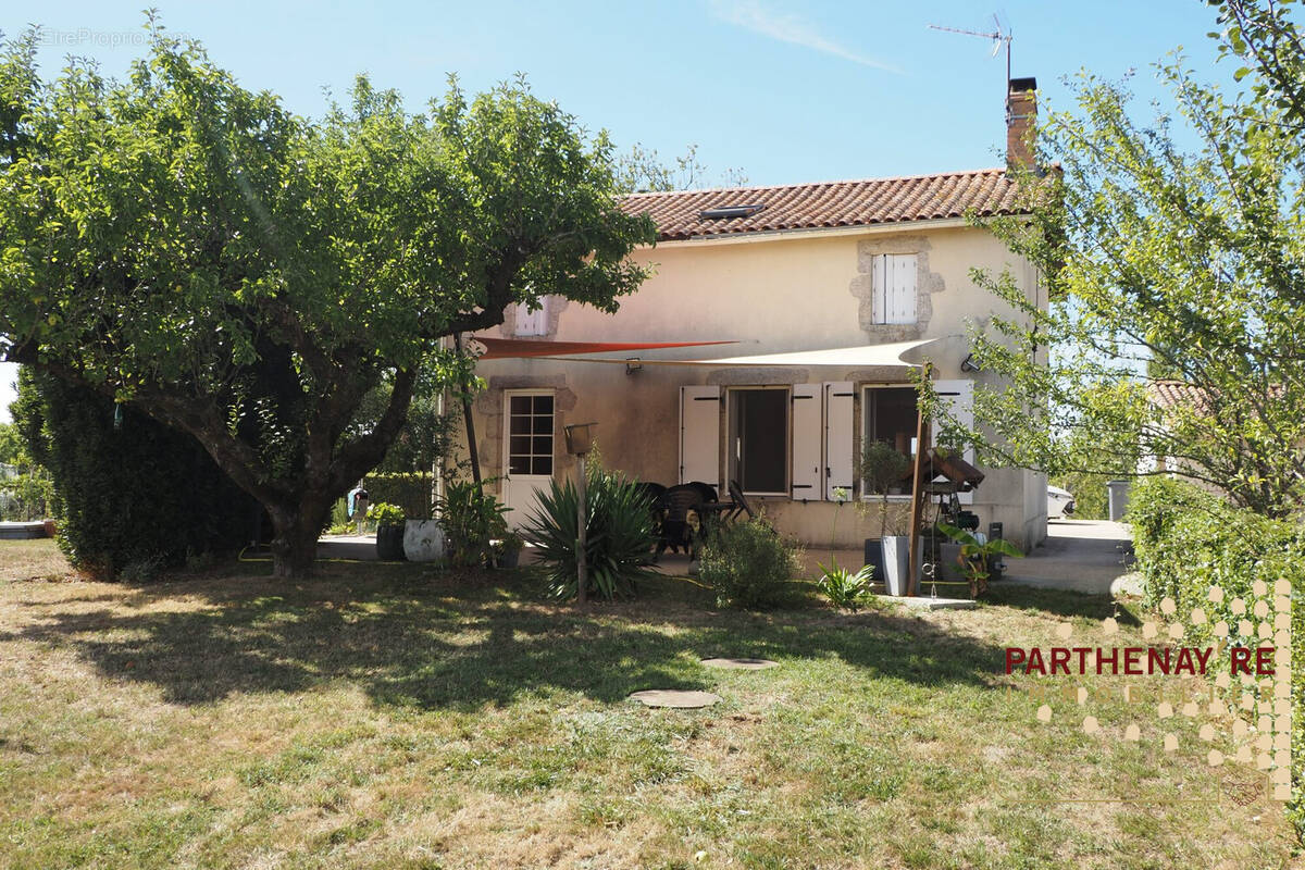 Maison à SAINT-PARDOUX