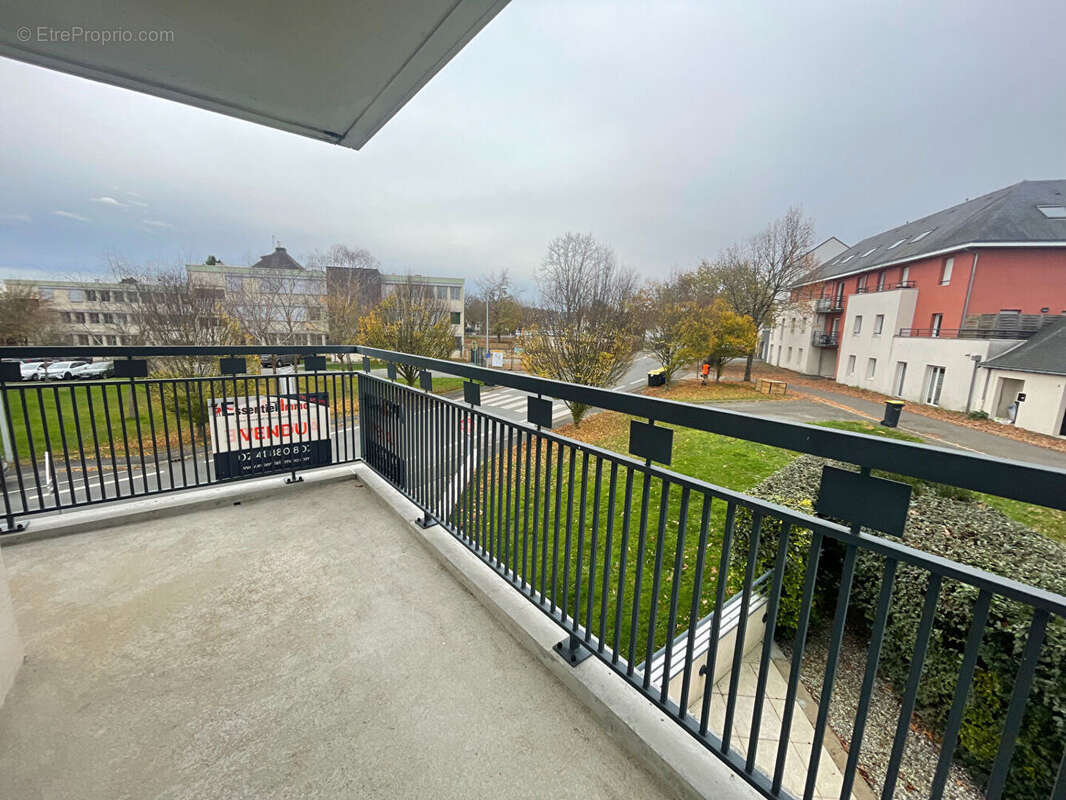 Appartement à AVRILLE