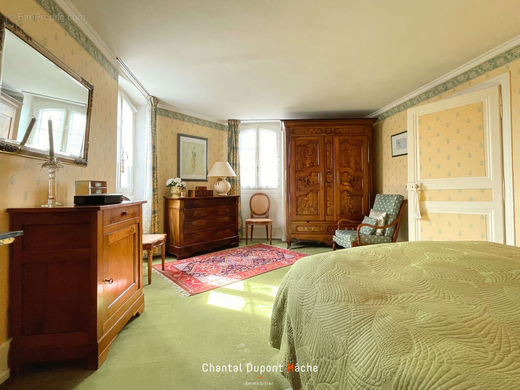 Maison à CHARTRES