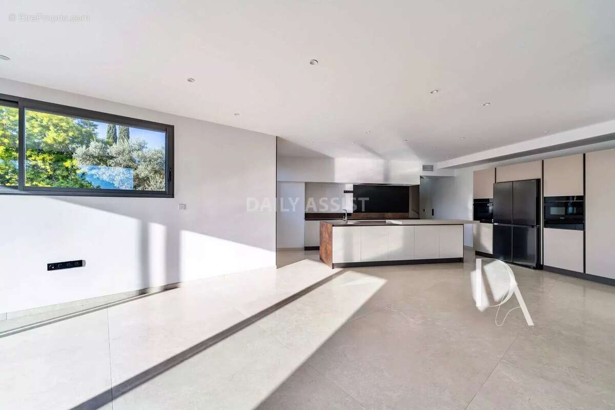 Maison Neuve Vue Dégagée Saint Cyr sur Mer - photo 12