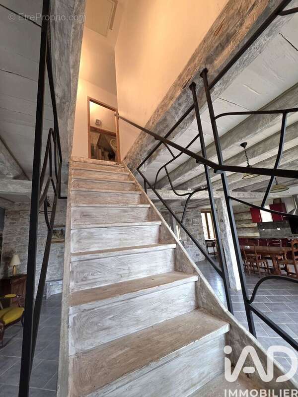 Maison 110 m² à Puybrun  - photo 7