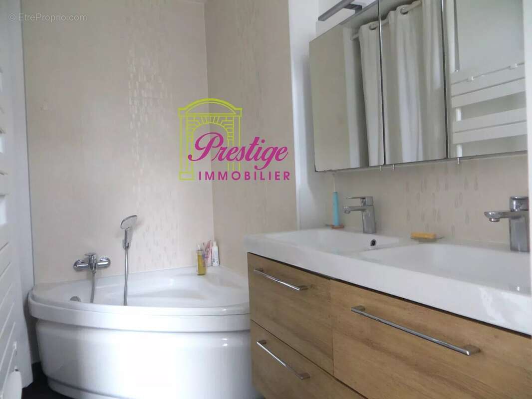 Maison à MAISONS-LAFFITTE