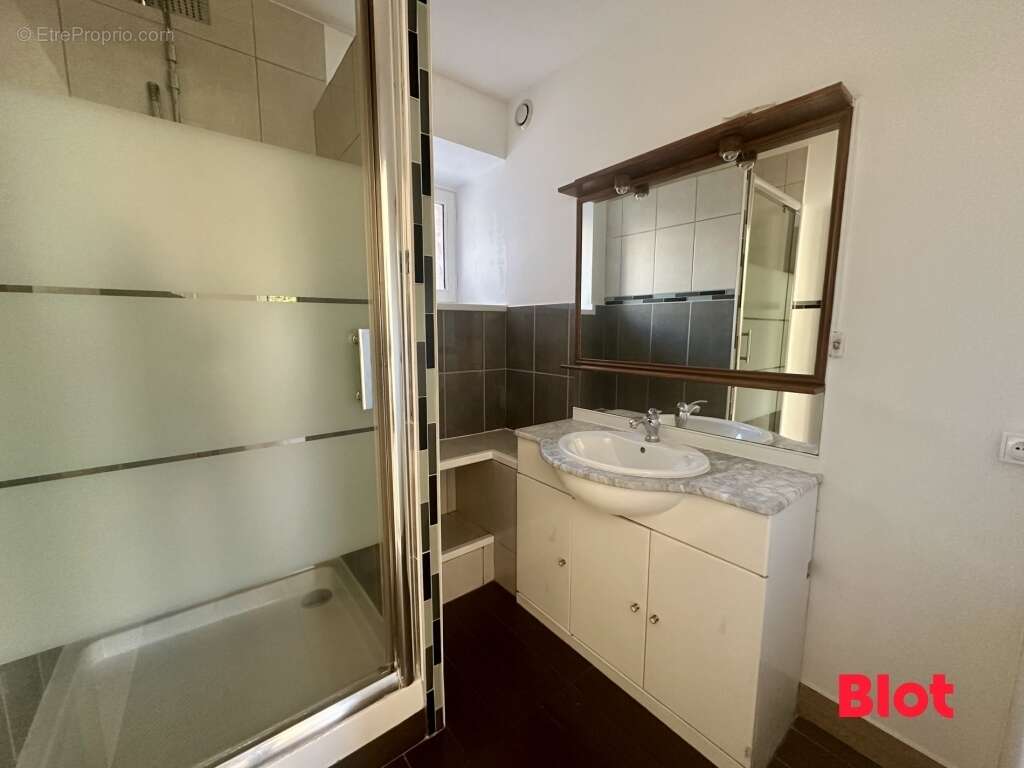 Appartement à MONTFORT-SUR-MEU