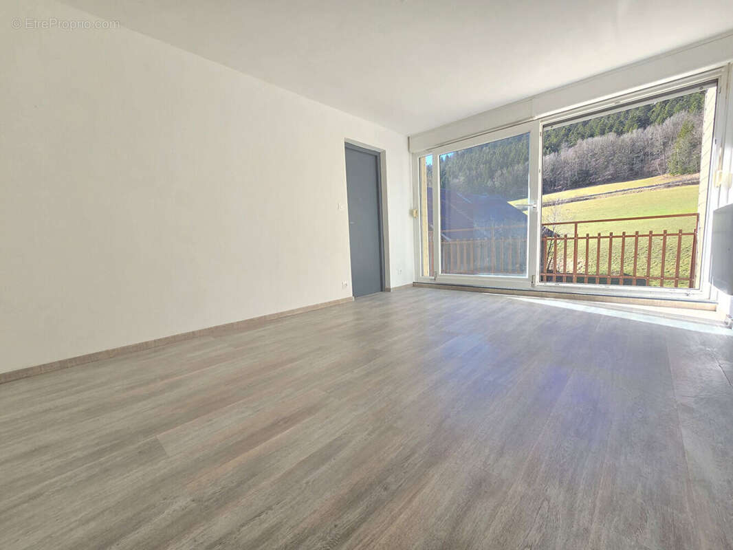 Appartement à JOUGNE