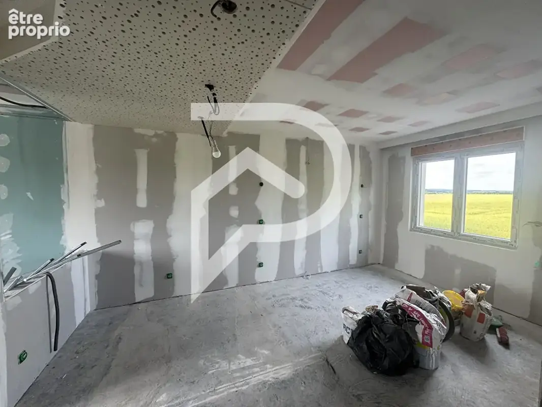 Restaurant rénové CA 551 774 ,  5 chambres à finaliser ,Terrain 7 780 m² ,Proche Chaumont - photo 9