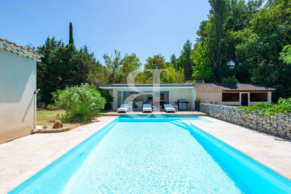 Maison 224 m² à Loriol-Du-Comtat  - photo 3