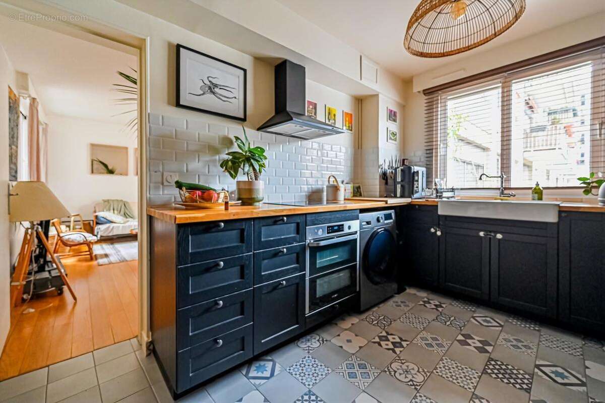 Appartement à PARIS-18E