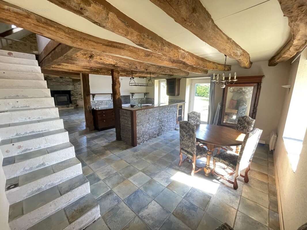 Maison à SERENT