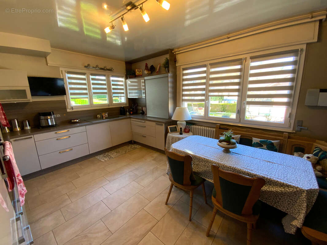 Maison à LUXEUIL-LES-BAINS