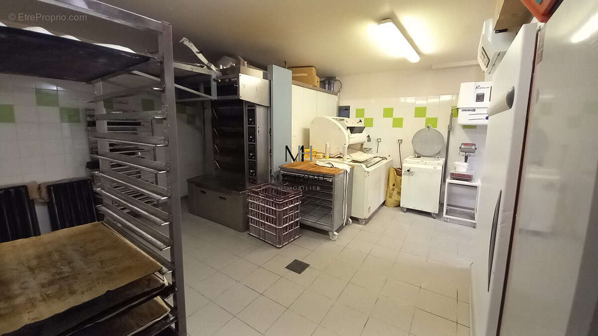 Autre à SAINTE-SCOLASSE-SUR-SARTHE